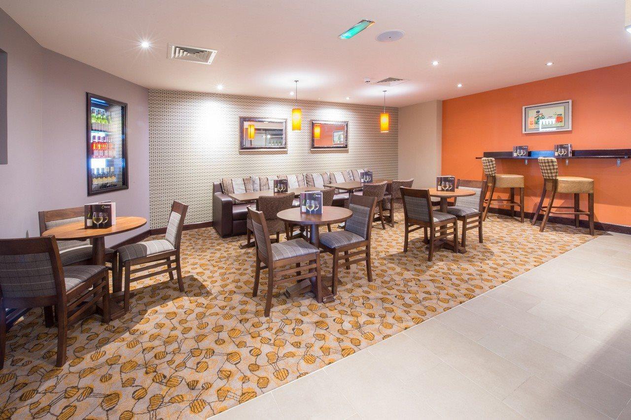 Premier Inn Cambridge City Centre Екстериор снимка