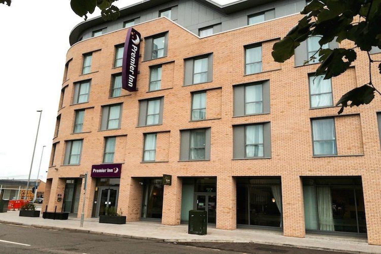 Premier Inn Cambridge City Centre Екстериор снимка